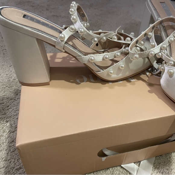 Be Mine Bridal shoes - Picture 6 of 8